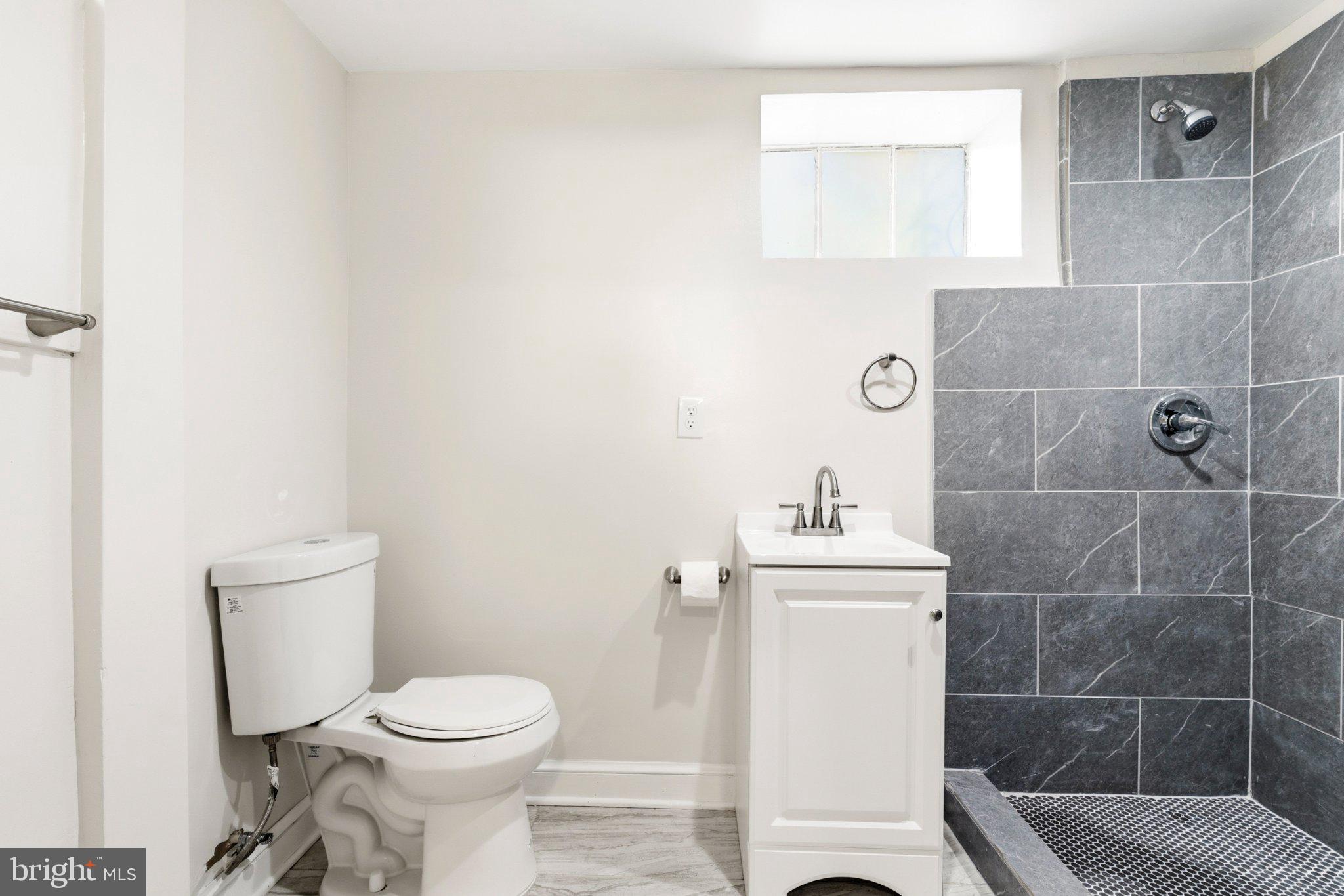 Washington, District of Columbia, 20019, United States, 3 Bedrooms Bedrooms, ,2 BathroomsBathrooms,Residential,For Sale,2048165