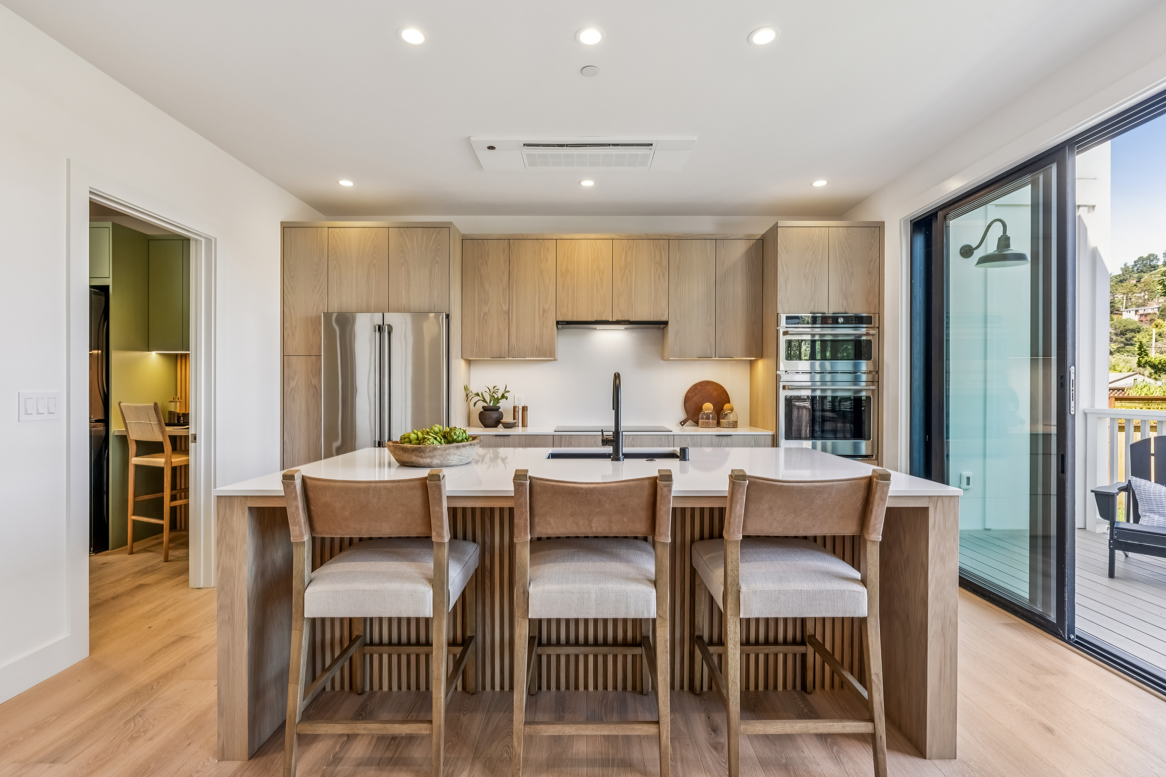  Stunning New Construction in Tam Valley - 物件實景