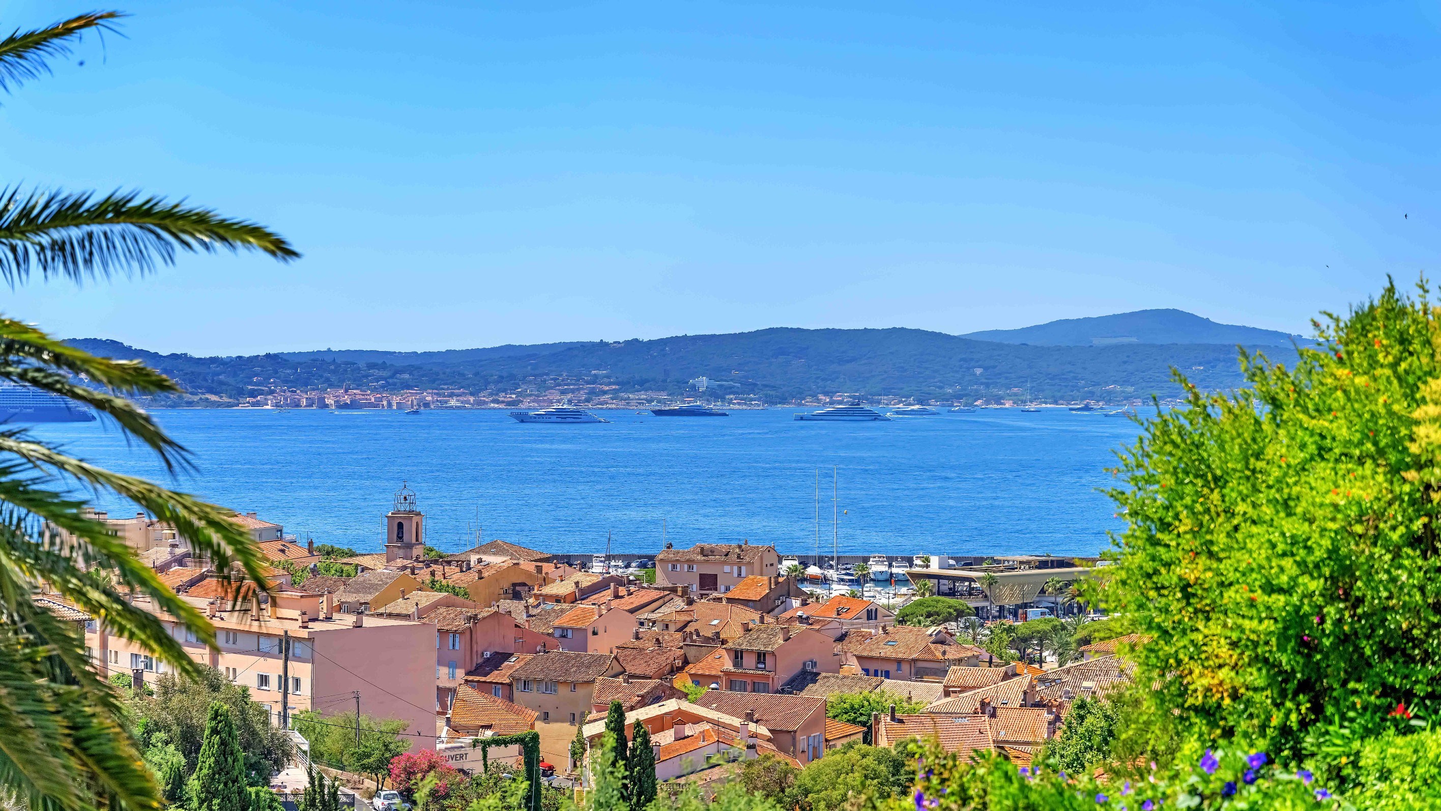  Luxury villa with panoramic Saint-Tropez views for sale in Sainte-Maxime - 物件實景