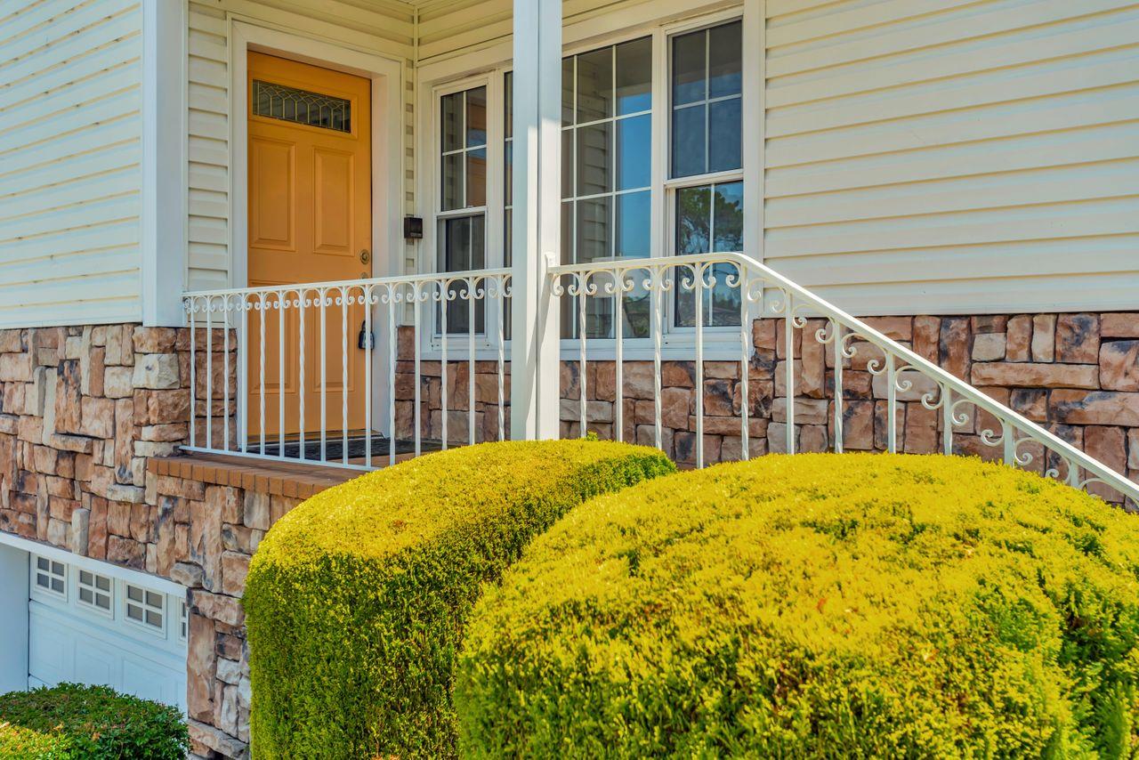 San Mateo, California, 94403, United States, 4 Bedrooms Bedrooms, ,3 BathroomsBathrooms,Residential,For Sale,1848740