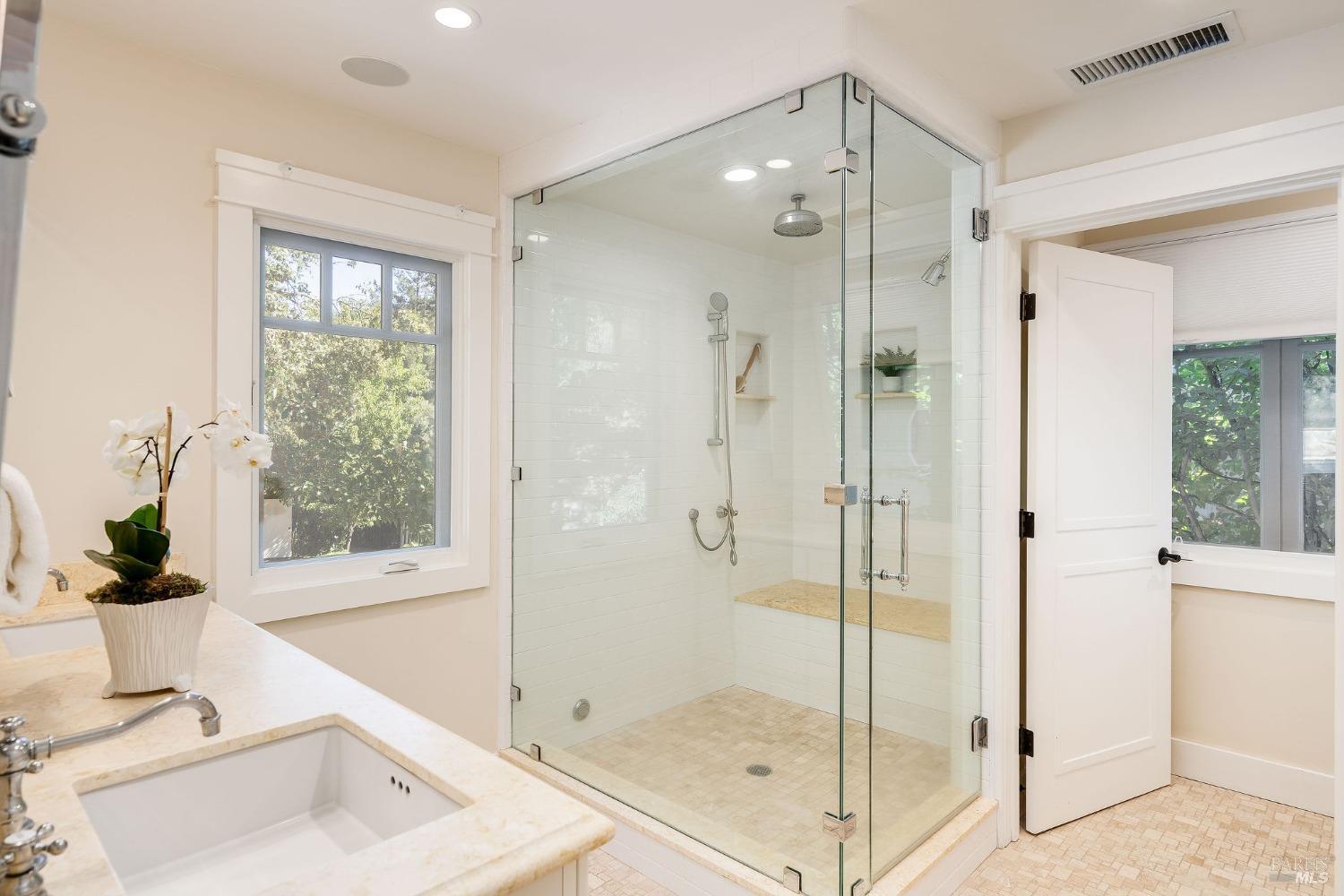 Calistoga, California, 94515, United States, 4 Bedrooms Bedrooms, ,5 BathroomsBathrooms,Residential,For Sale,1805301