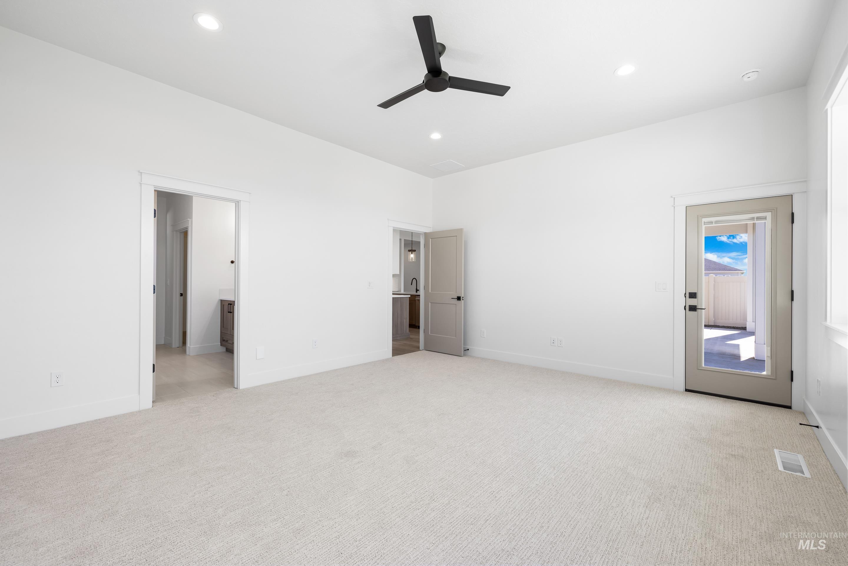 Kuna, Idaho, 83634, United States, 3 Bedrooms Bedrooms, ,Residential,For Sale,1989227