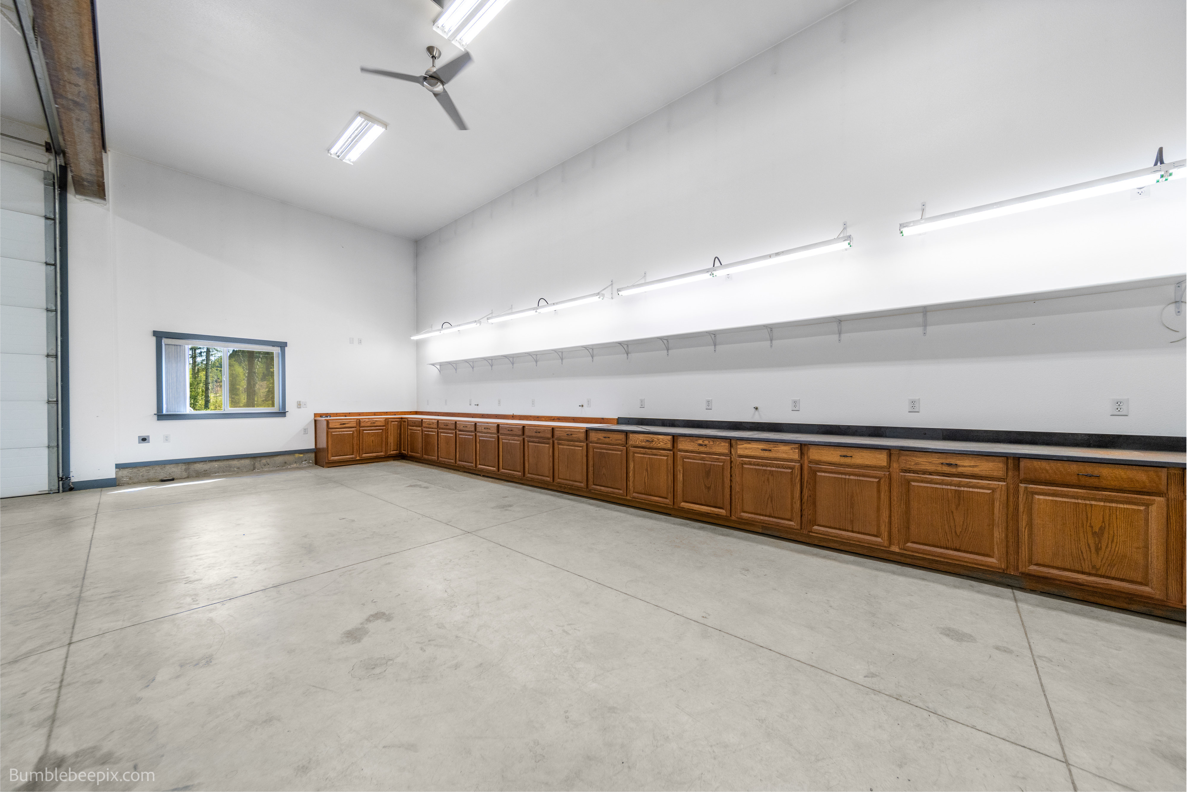 Cusick, Washington, 99119, United States, ,2 BathroomsBathrooms,Residential,For Sale,1978397