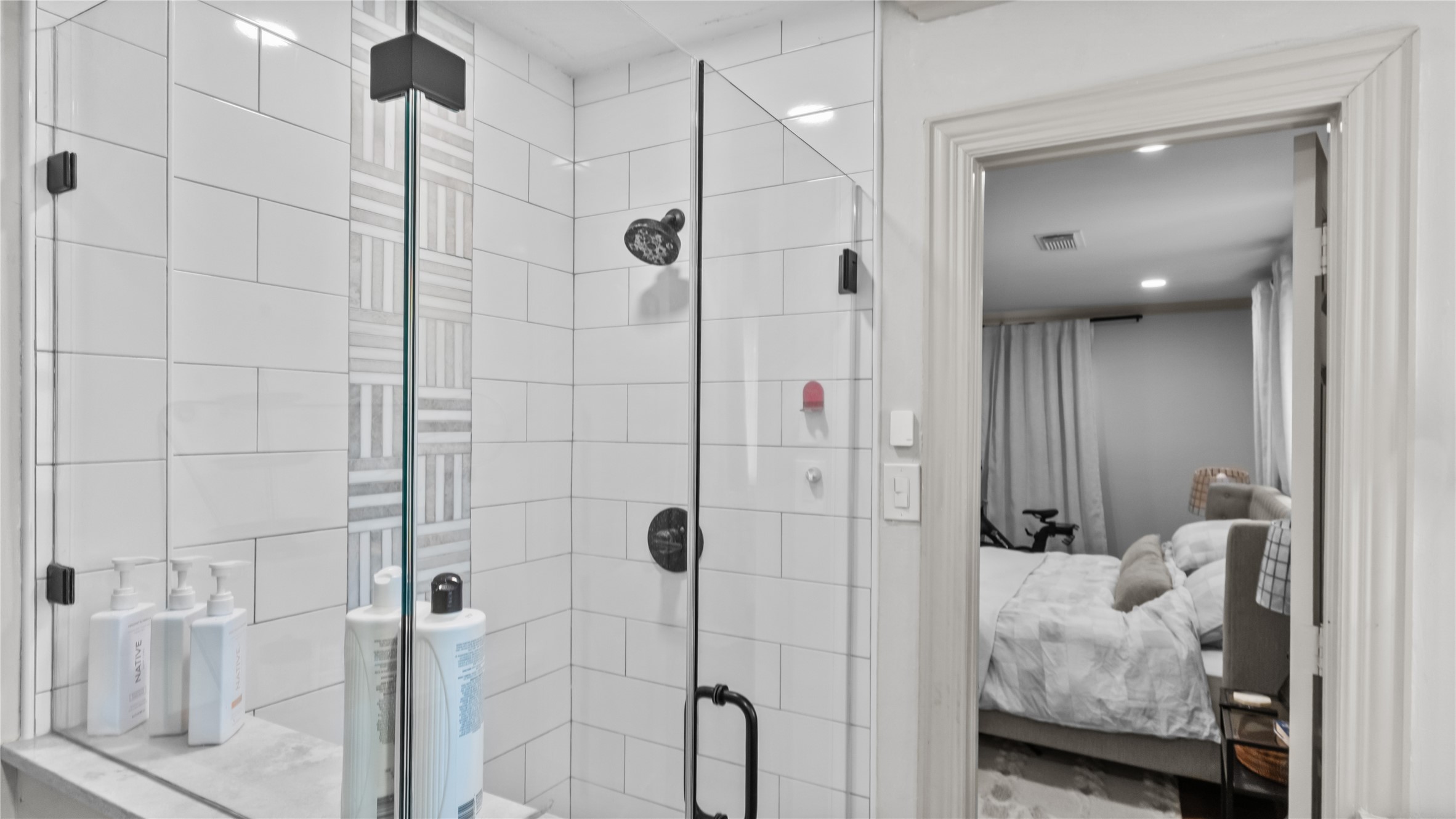 Houston, Texas, 77096, United States, 3 Bedrooms Bedrooms, ,3 BathroomsBathrooms,Residential,For Sale,1966528