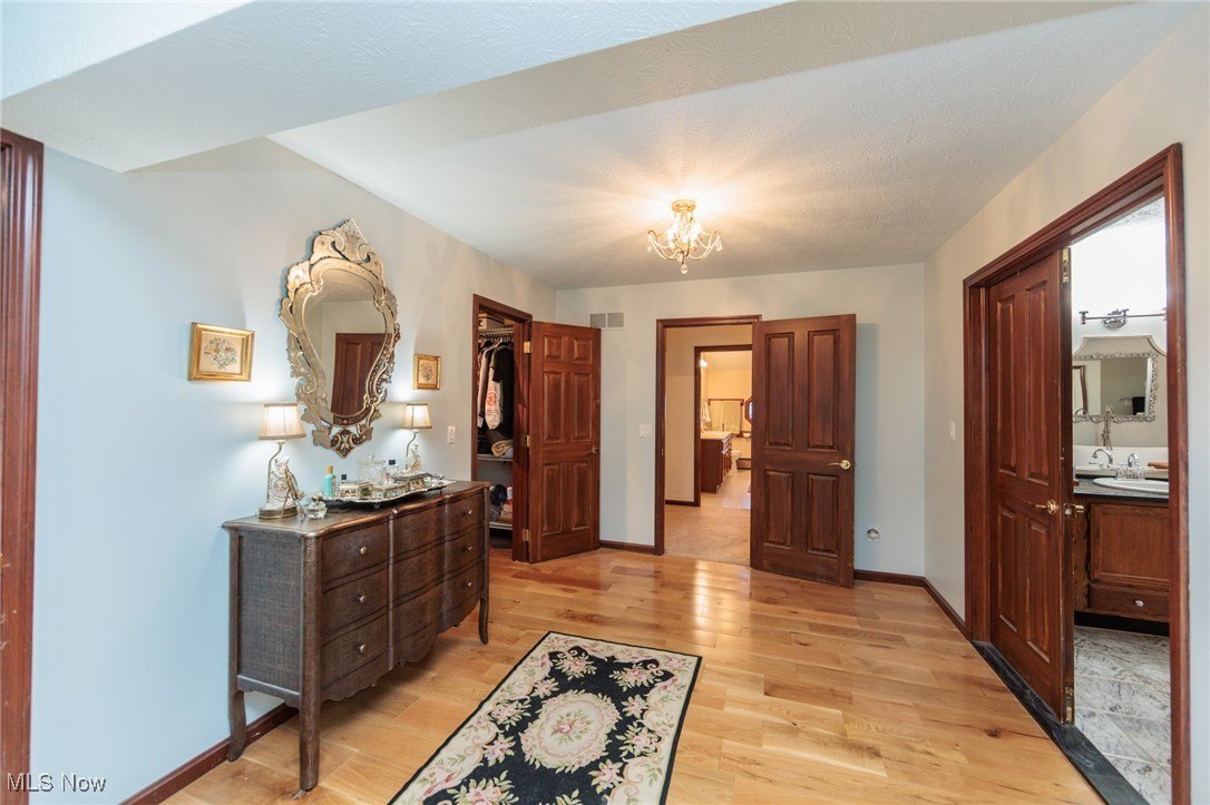 Medina, Ohio, 44256, United States, 5 Bedrooms Bedrooms, ,4 BathroomsBathrooms,Residential,For Sale,1855441