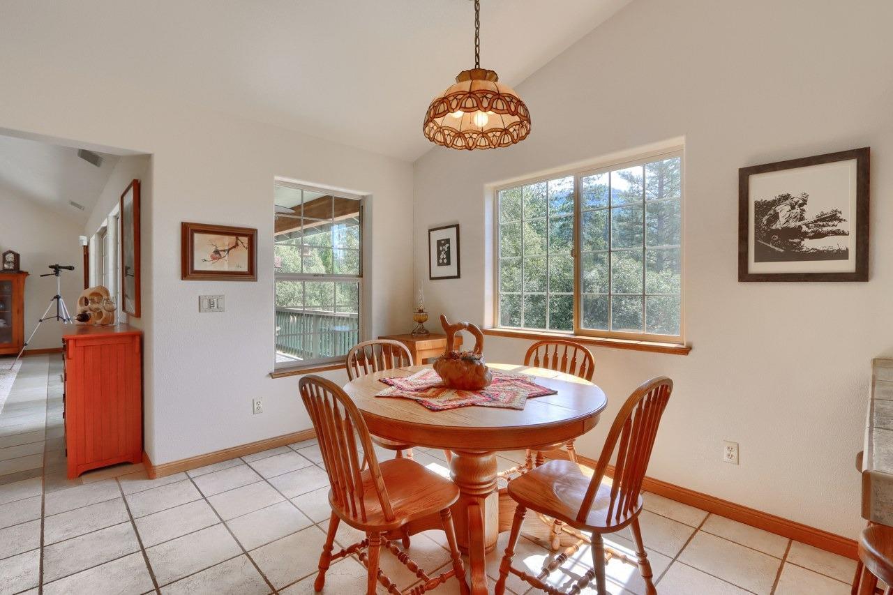 Mariposa, California, 95338, United States, 3 Bedrooms Bedrooms, ,3 BathroomsBathrooms,Residential,For Sale,1988847