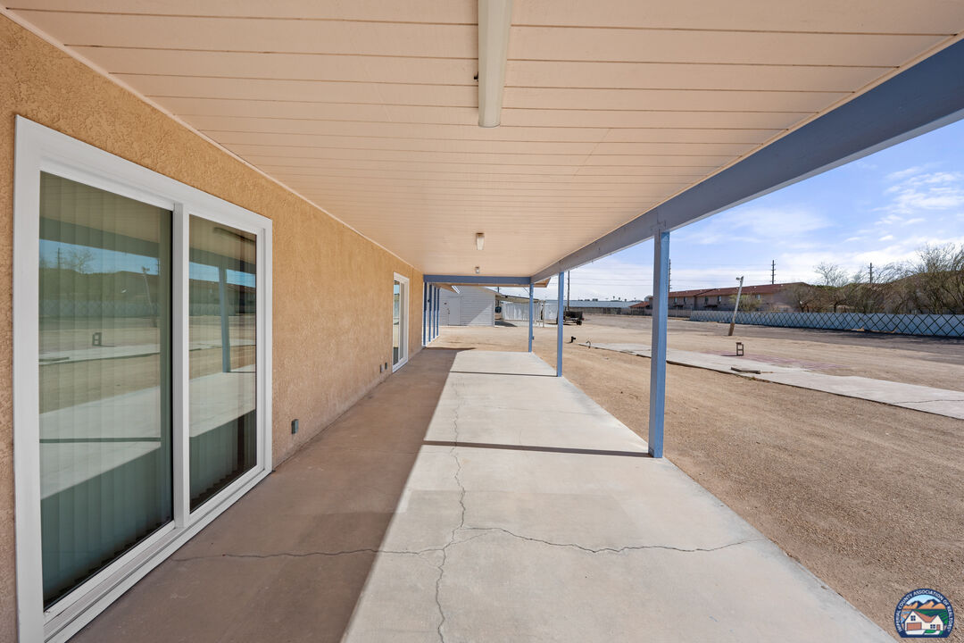 El Centro, California, 92243, United States, 3 Bedrooms Bedrooms, ,2 BathroomsBathrooms,Residential,For Sale,1939319
