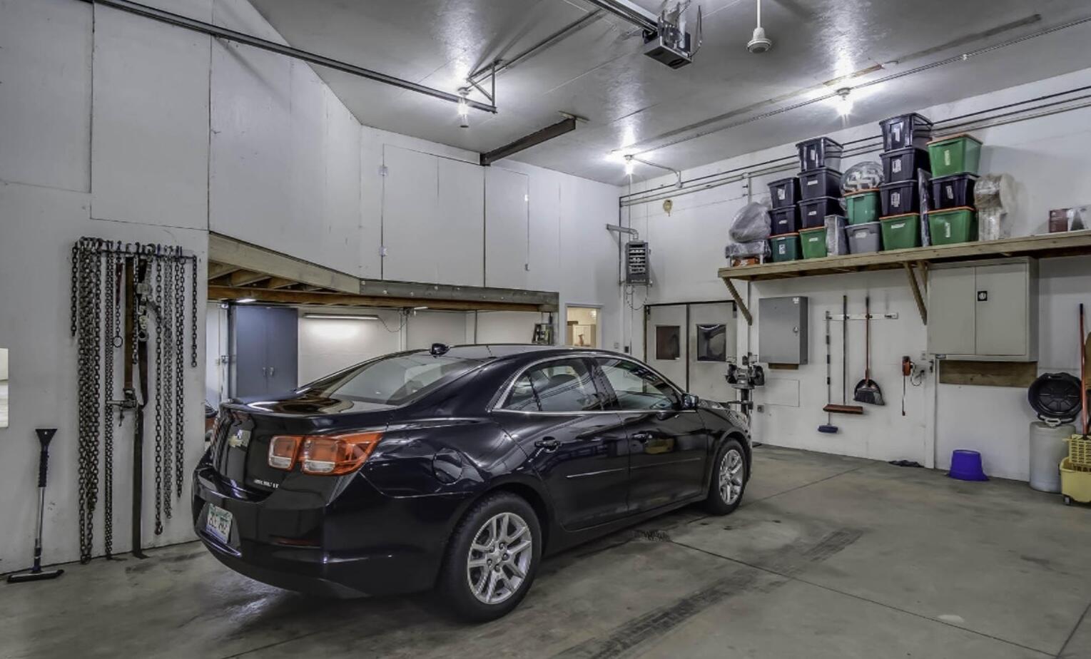 Fennville, Michigan, 49408, United States, 4 Bedrooms Bedrooms, ,4 BathroomsBathrooms,Residential,For Sale,1966449