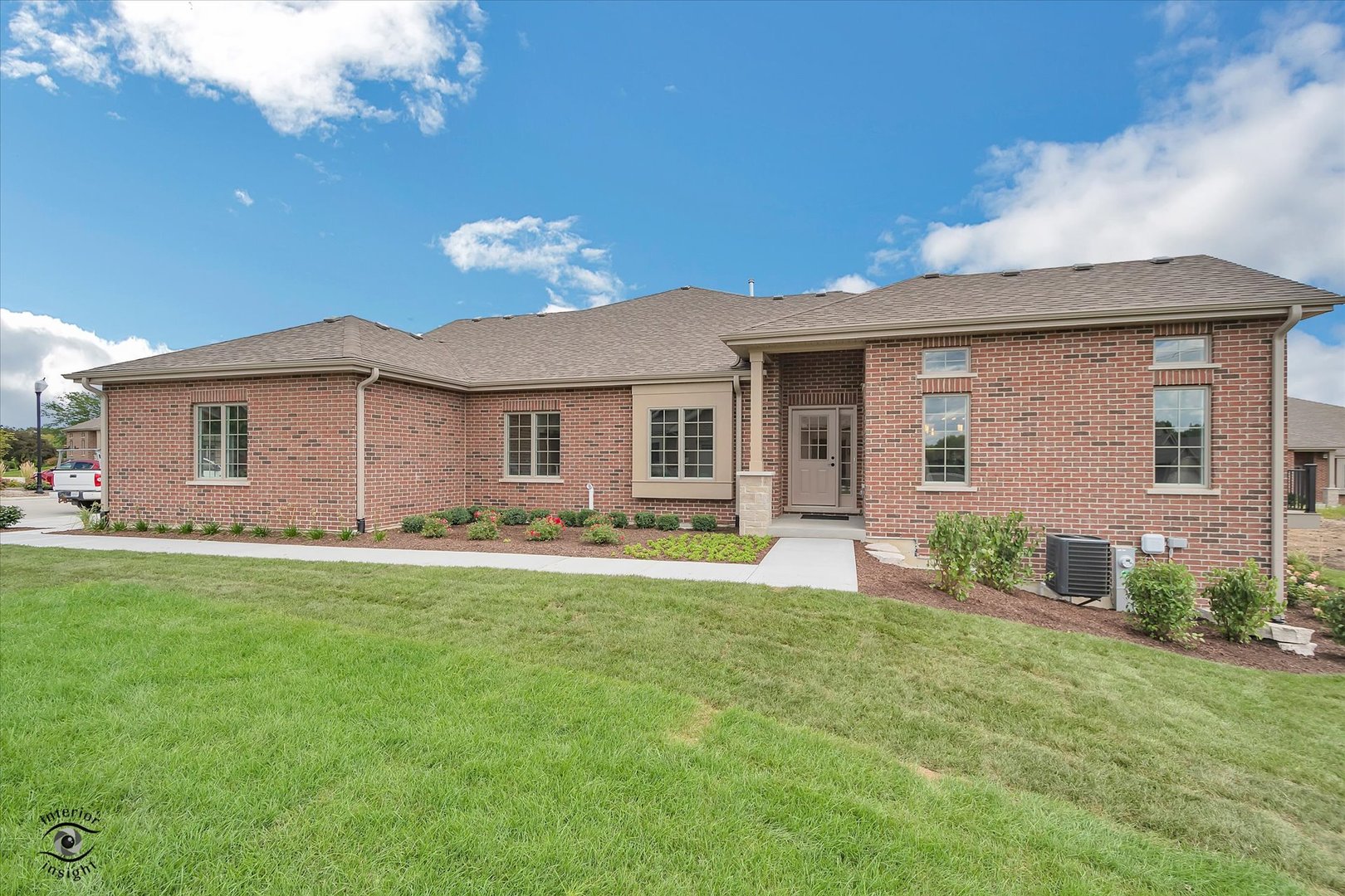 Frankfort, Illinois, 60423, United States, 2 Bedrooms Bedrooms, ,2 BathroomsBathrooms,Residential,For Sale,1977047