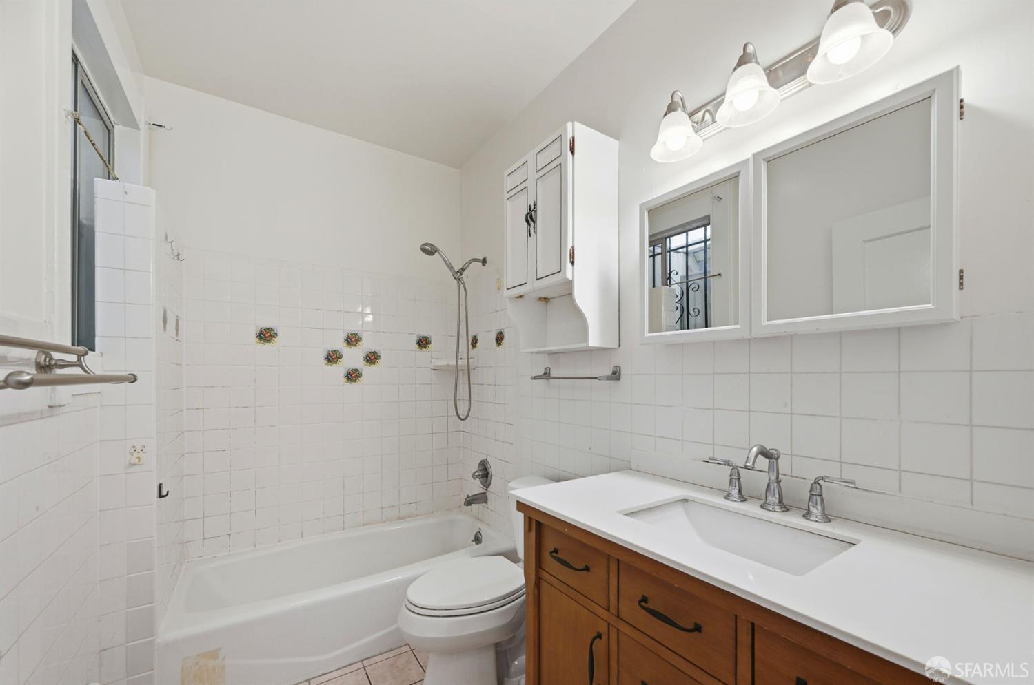 San Francisco, California, 94112, United States, 2 Bedrooms Bedrooms, ,1 BathroomBathrooms,Residential,For Sale,2008516
