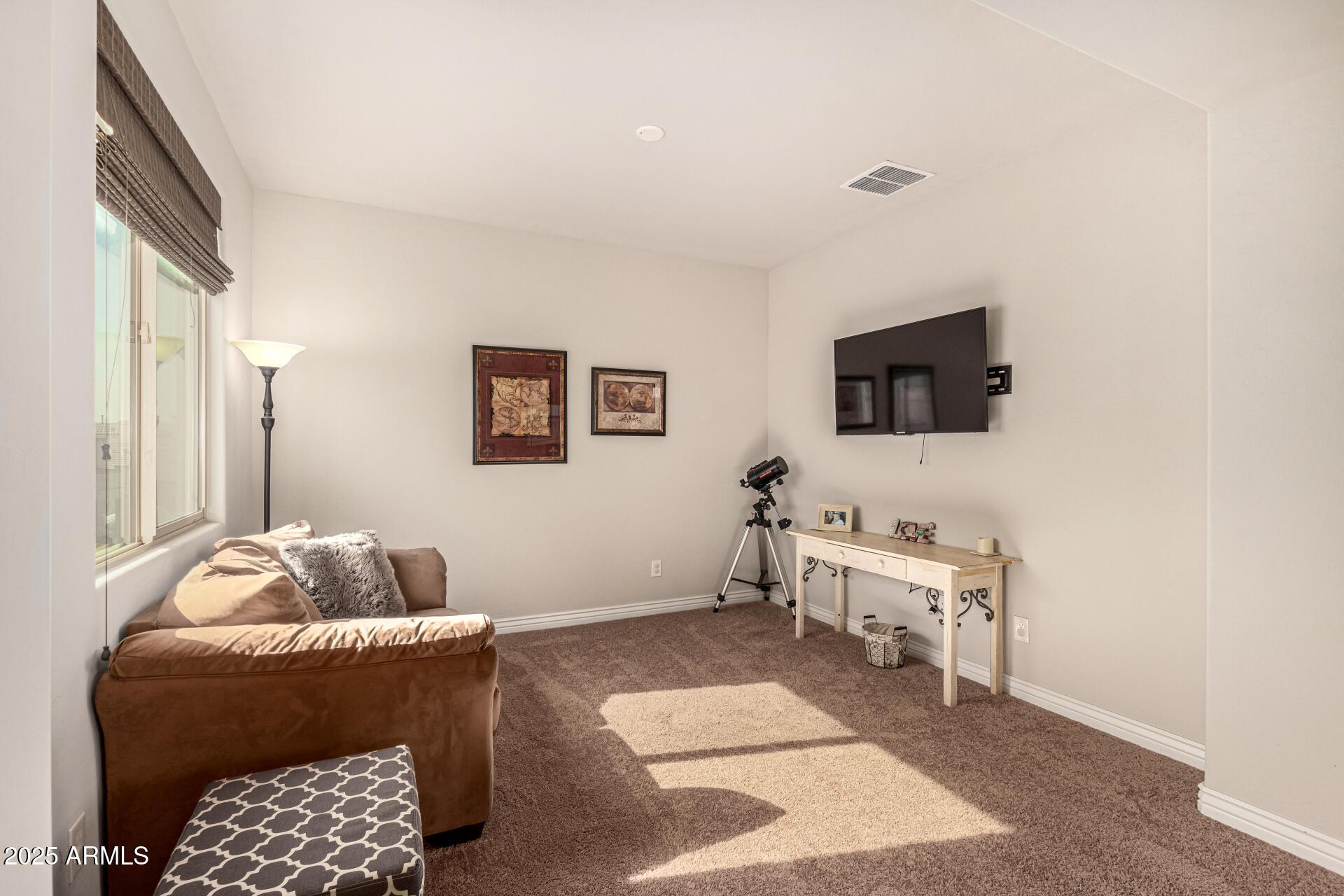Glendale, Arizona, 85305, United States, 4 Bedrooms Bedrooms, ,5 BathroomsBathrooms,Residential,For Sale,1881067
