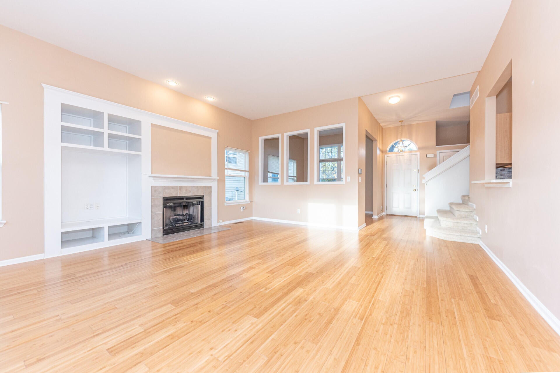 Ann Arbor, Michigan, 48103, United States, 4 Bedrooms Bedrooms, ,3 BathroomsBathrooms,Residential,For Sale,1991592