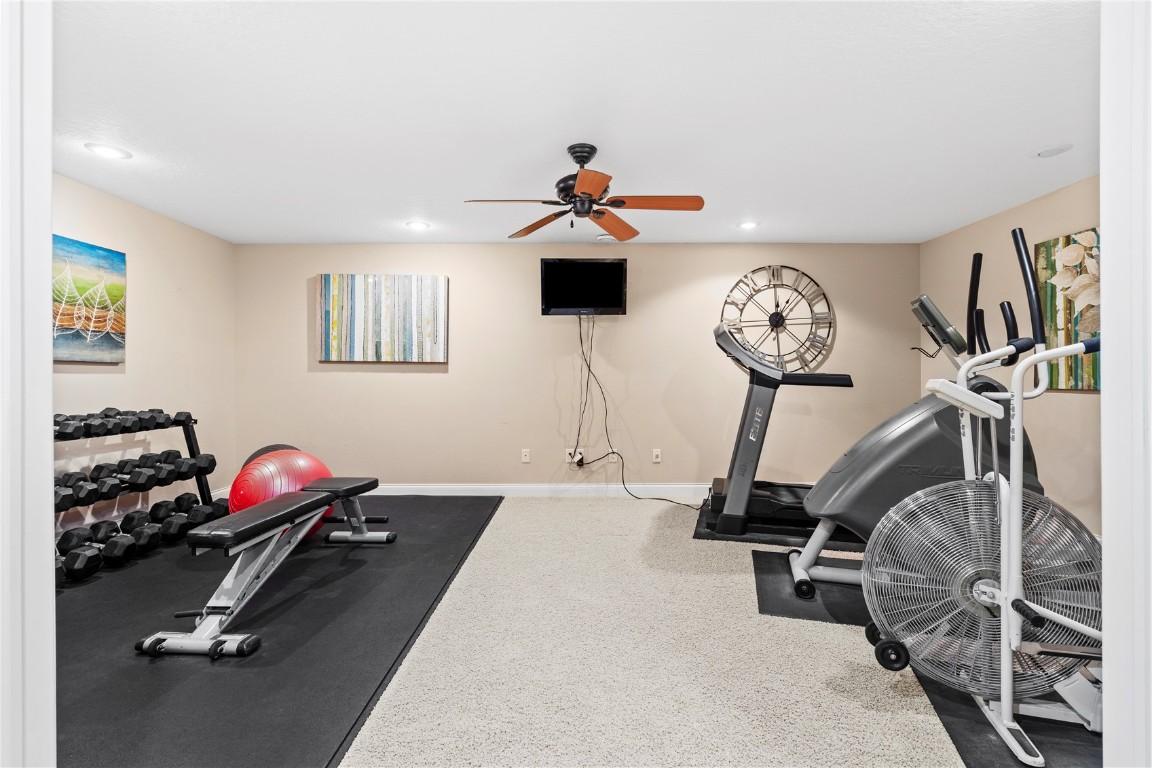 Vinton, Iowa, 52349, United States, 5 Bedrooms Bedrooms, ,3 BathroomsBathrooms,Residential,For Sale,1979270