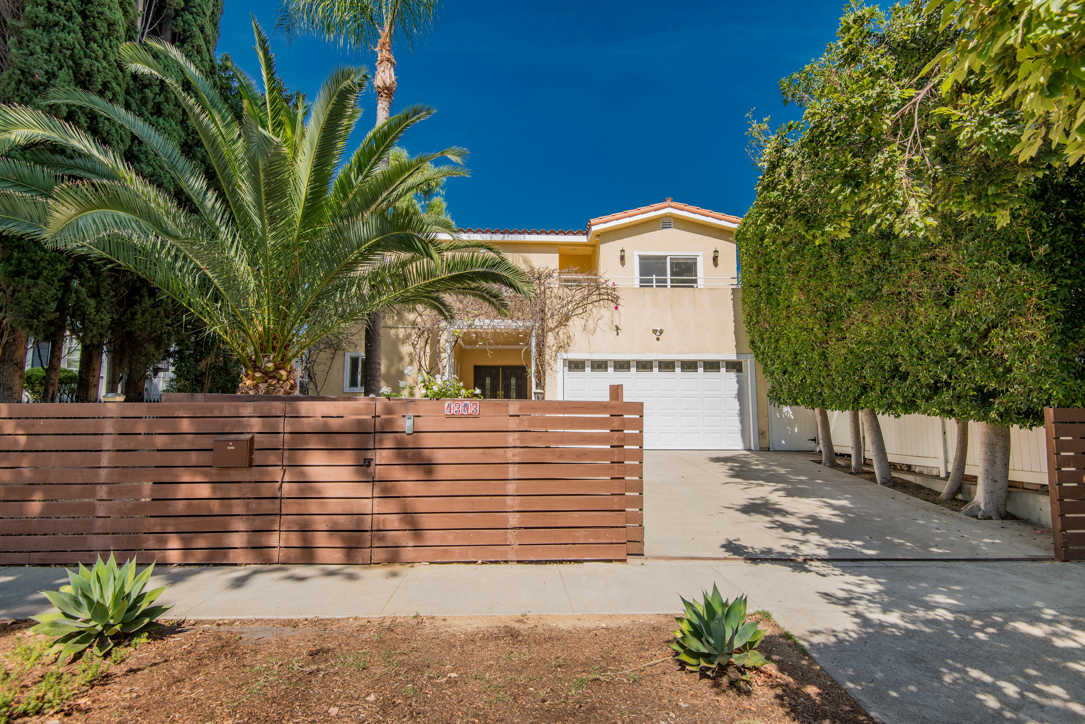  4343 Shadyglade Avenue - 物件實景