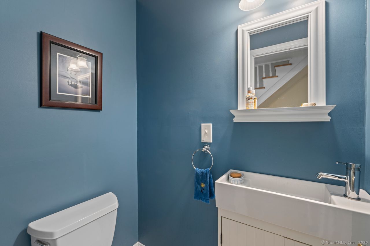 Old Lyme, Connecticut, 06371, United States, 4 Bedrooms Bedrooms, ,3 BathroomsBathrooms,Residential,For Sale,1856921