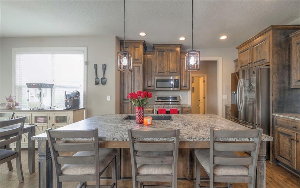 Olathe, Kansas, 66062, United States, 4 Bedrooms Bedrooms, ,4 BathroomsBathrooms,Residential,For Sale,1992047