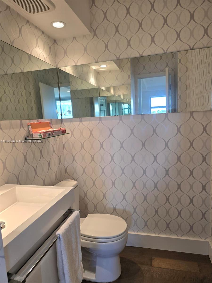 Miami Beach, Florida, 33139, United States, 1 Bedroom Bedrooms, ,2 BathroomsBathrooms,Residential,For Sale,1932929