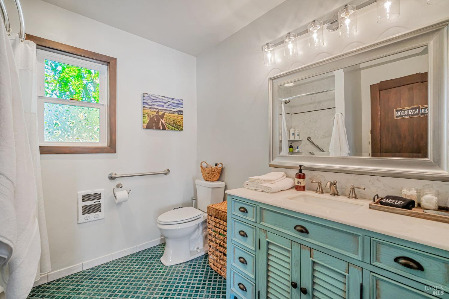 Santa Rosa, California, 95403, United States, 4 Bedrooms Bedrooms, ,4 BathroomsBathrooms,Residential,For Sale,1991216