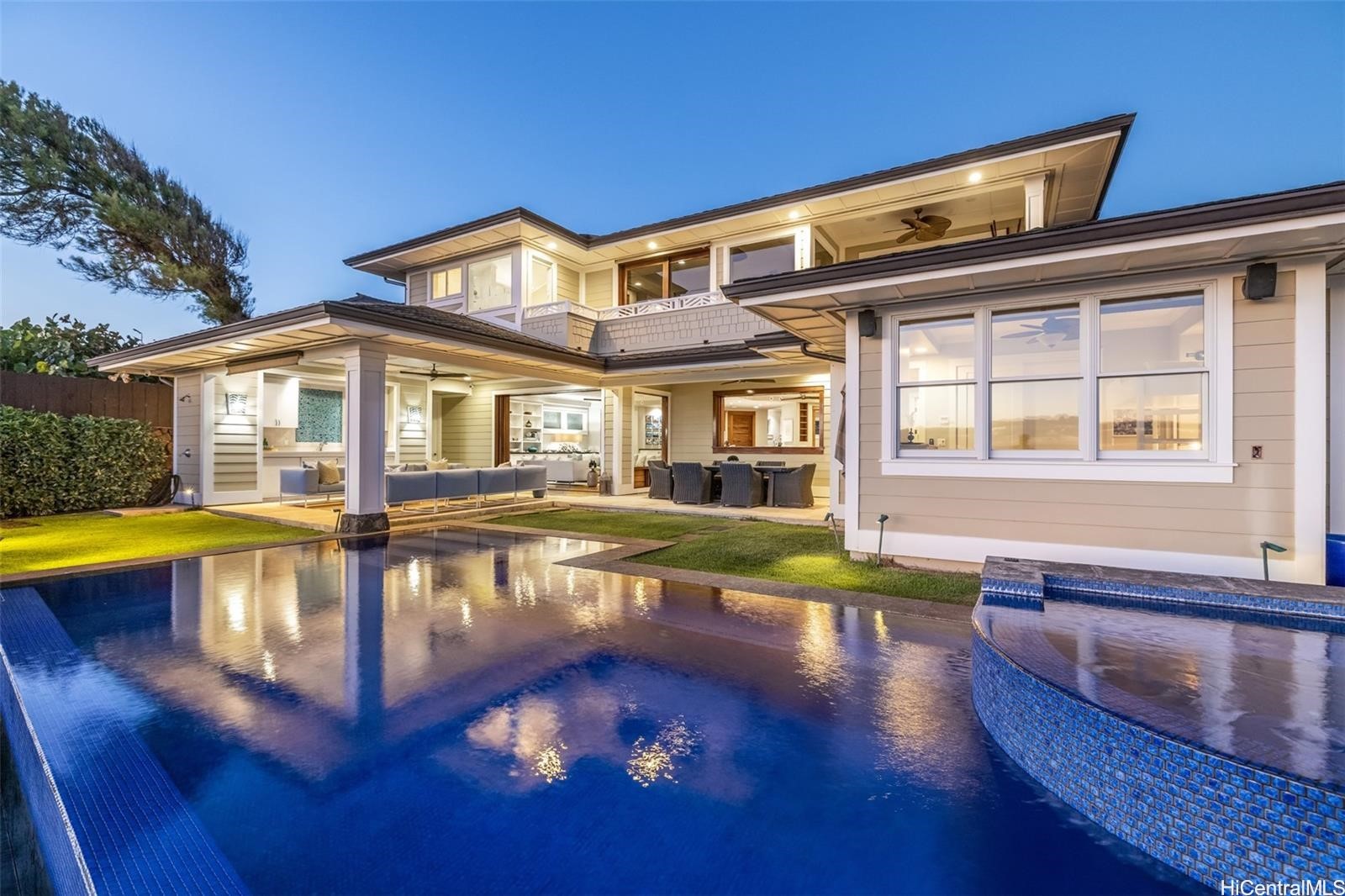 Honolulu, Hawaii, 96816, United States, 5 Bedrooms Bedrooms, ,6 BathroomsBathrooms,Residential,For Sale,1753214