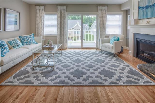 Dover, New Hampshire, 03820, United States, 2 Bedrooms Bedrooms, ,3 BathroomsBathrooms,Residential,For Sale,1913477