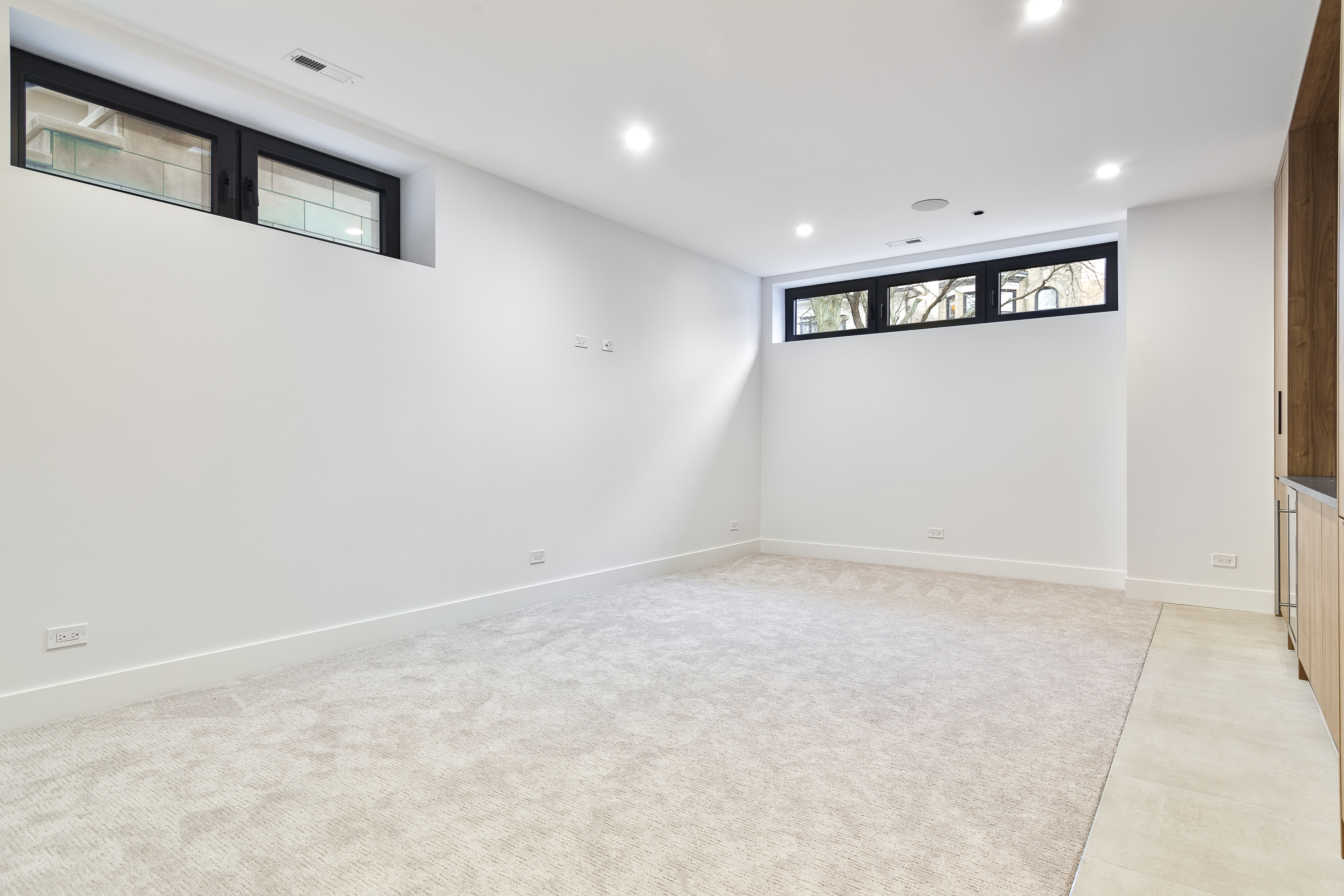  Distinguished New Construction Single-Family Home - 物件實景