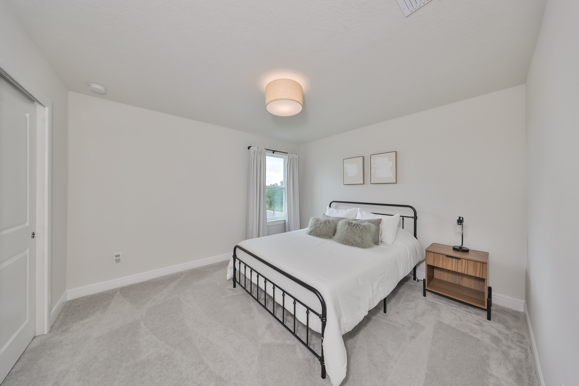Wesley Chapel, Florida, 33545, United States, 5 Bedrooms Bedrooms, ,3 BathroomsBathrooms,Residential,For Sale,1931588