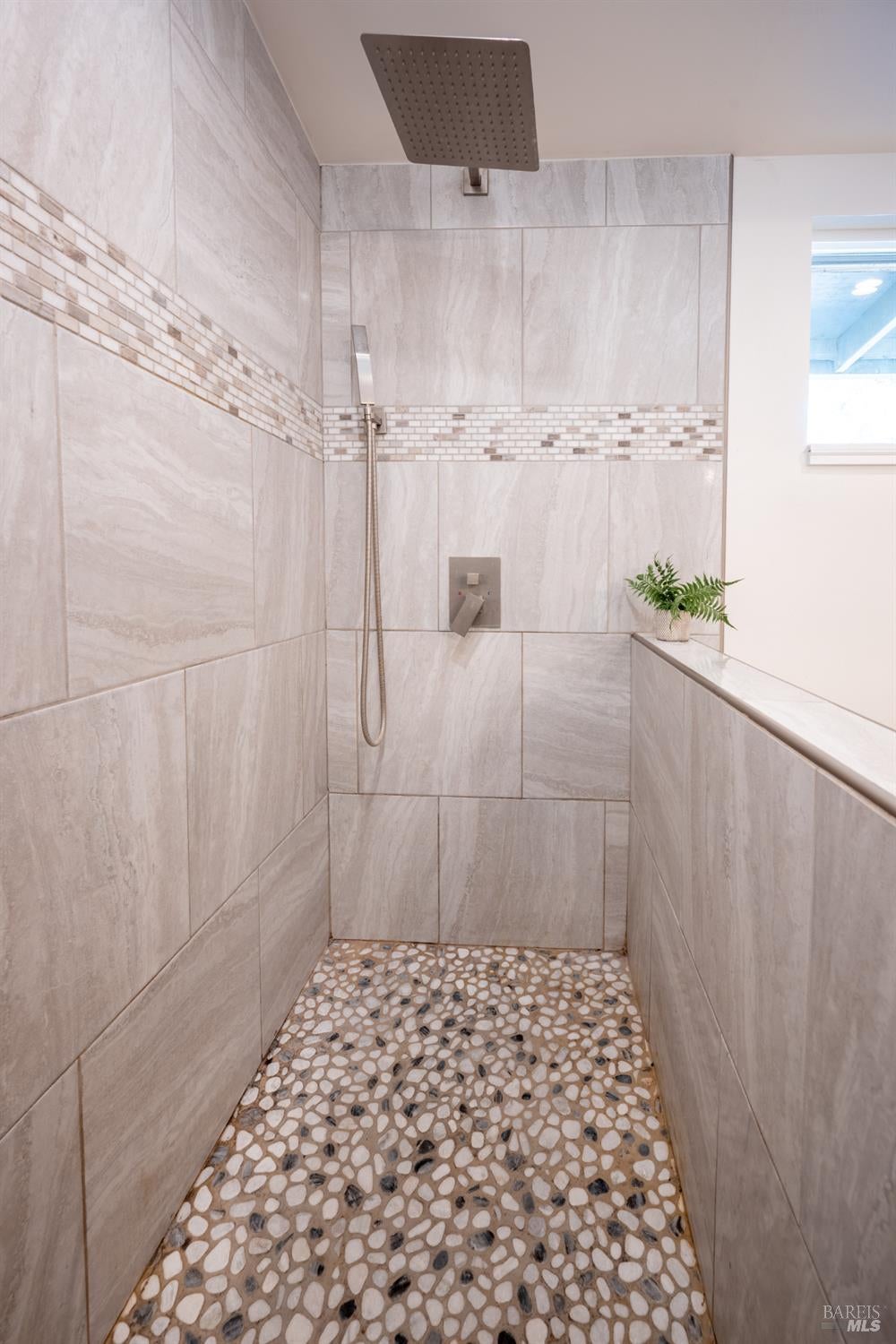 Ukiah, California, 95482, United States, 3 Bedrooms Bedrooms, ,4 BathroomsBathrooms,Residential,For Sale,2000121