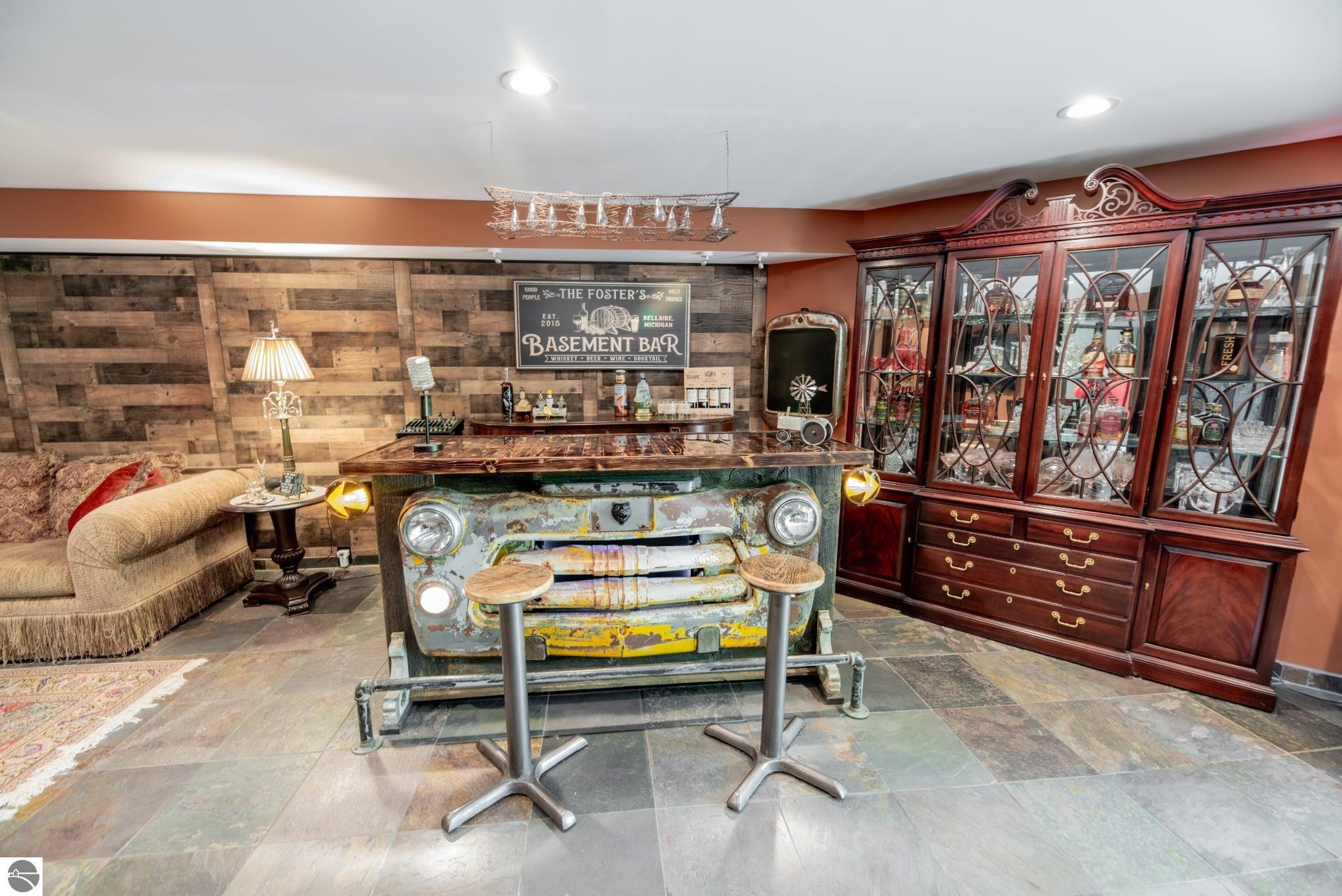 Bellaire, Michigan, 49615, United States, 4 Bedrooms Bedrooms, ,2 BathroomsBathrooms,Residential,For Sale,1938366