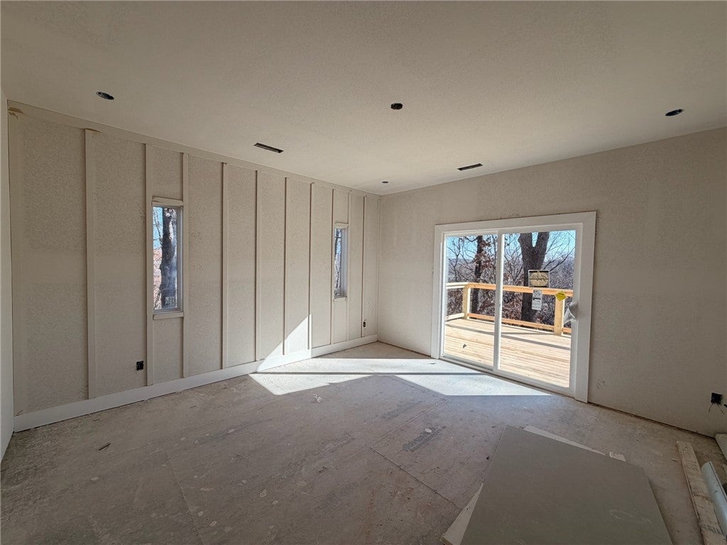 Bella Vista, Arkansas, 72715, United States, 3 Bedrooms Bedrooms, ,3 BathroomsBathrooms,Residential,For Sale,1996928