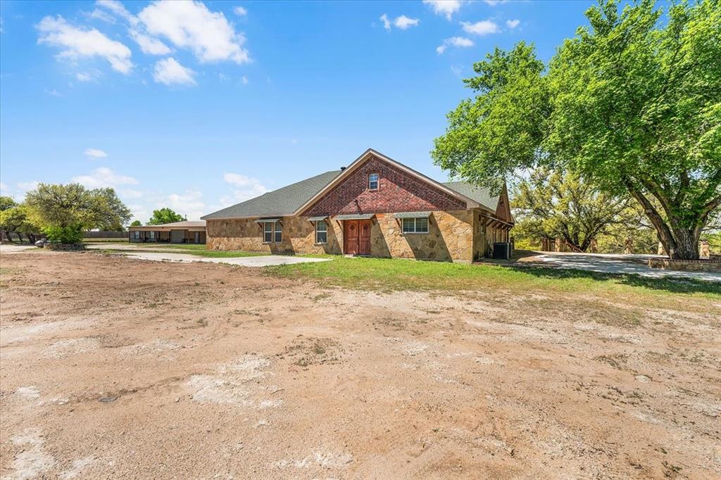 Weatherford, Texas, 76088, United States, 4 Bedrooms Bedrooms, ,3 BathroomsBathrooms,Residential,For Sale,1974322