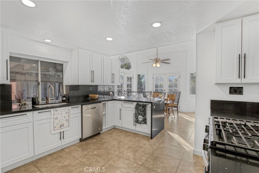 Quartz Hill, California, 93536, United States, 4 Bedrooms Bedrooms, ,3 BathroomsBathrooms,Residential,For Sale,1986504