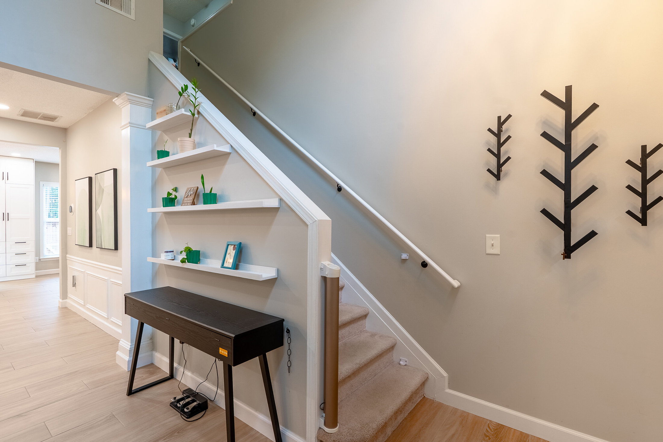  Beautifully Updated Townhome in Desirable Windward/Deerfield Area of Alpharetta - 物件實景