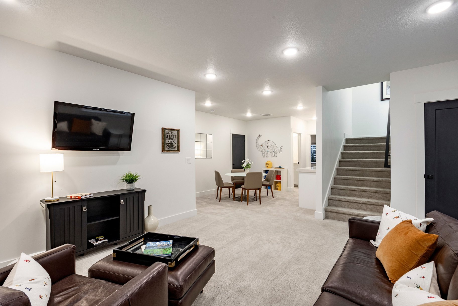 Stylish 2023 Move-In Ready Home  Silver Creek Village - 物件實景
