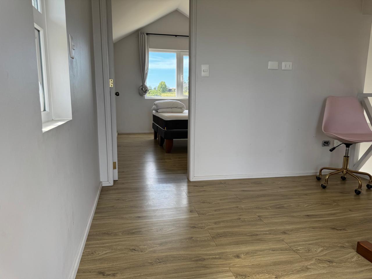 Puerto Varas, Chile, 4 Bedrooms Bedrooms, ,3 BathroomsBathrooms,Residential,For Sale,1985032