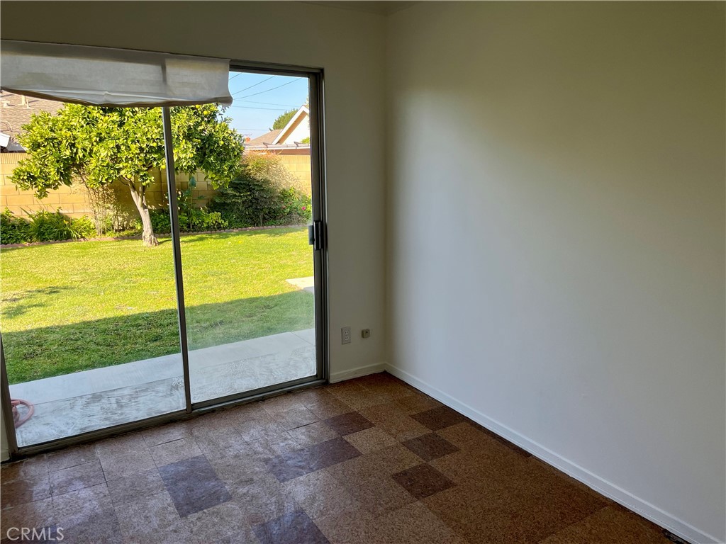 Huntington Beach, California, 92649, United States, 4 Bedrooms Bedrooms, ,2 BathroomsBathrooms,Residential,For Sale,1989631