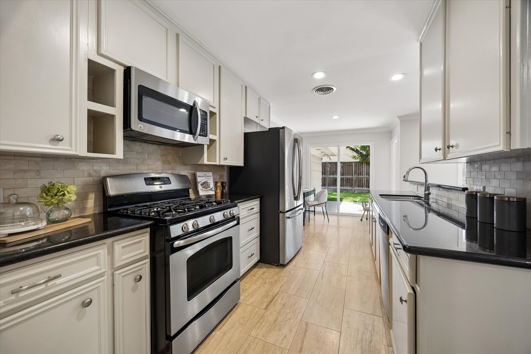  8510 Greenbush Street - 物件實景