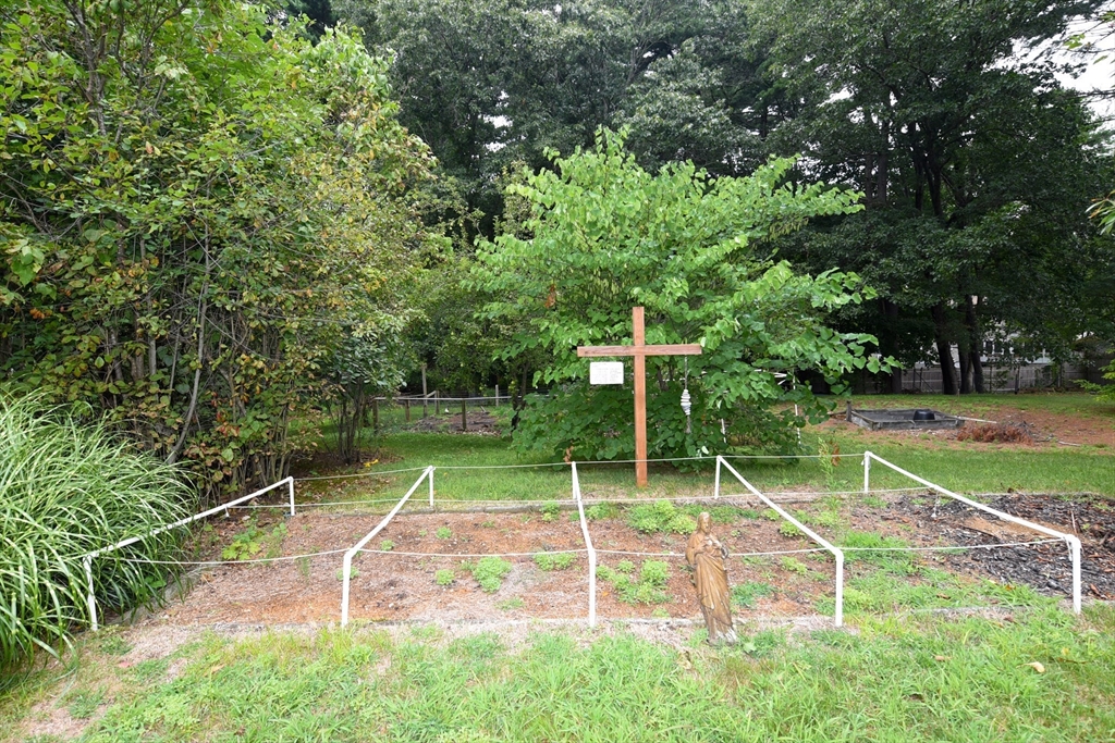 Rockland, Massachusetts, 02370, United States, 3 Bedrooms Bedrooms, ,2 BathroomsBathrooms,Residential,For Sale,1903507