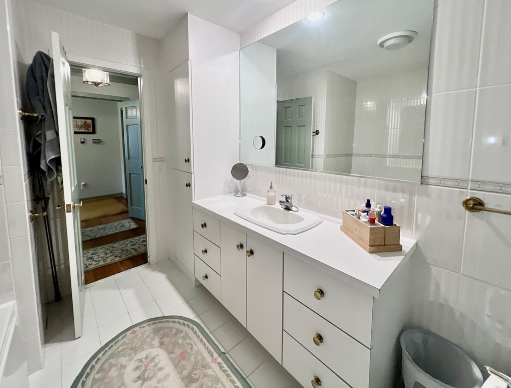 Onancock, Virginia, 23417, United States, 2 Bedrooms Bedrooms, ,2 BathroomsBathrooms,Residential,For Sale,1971701