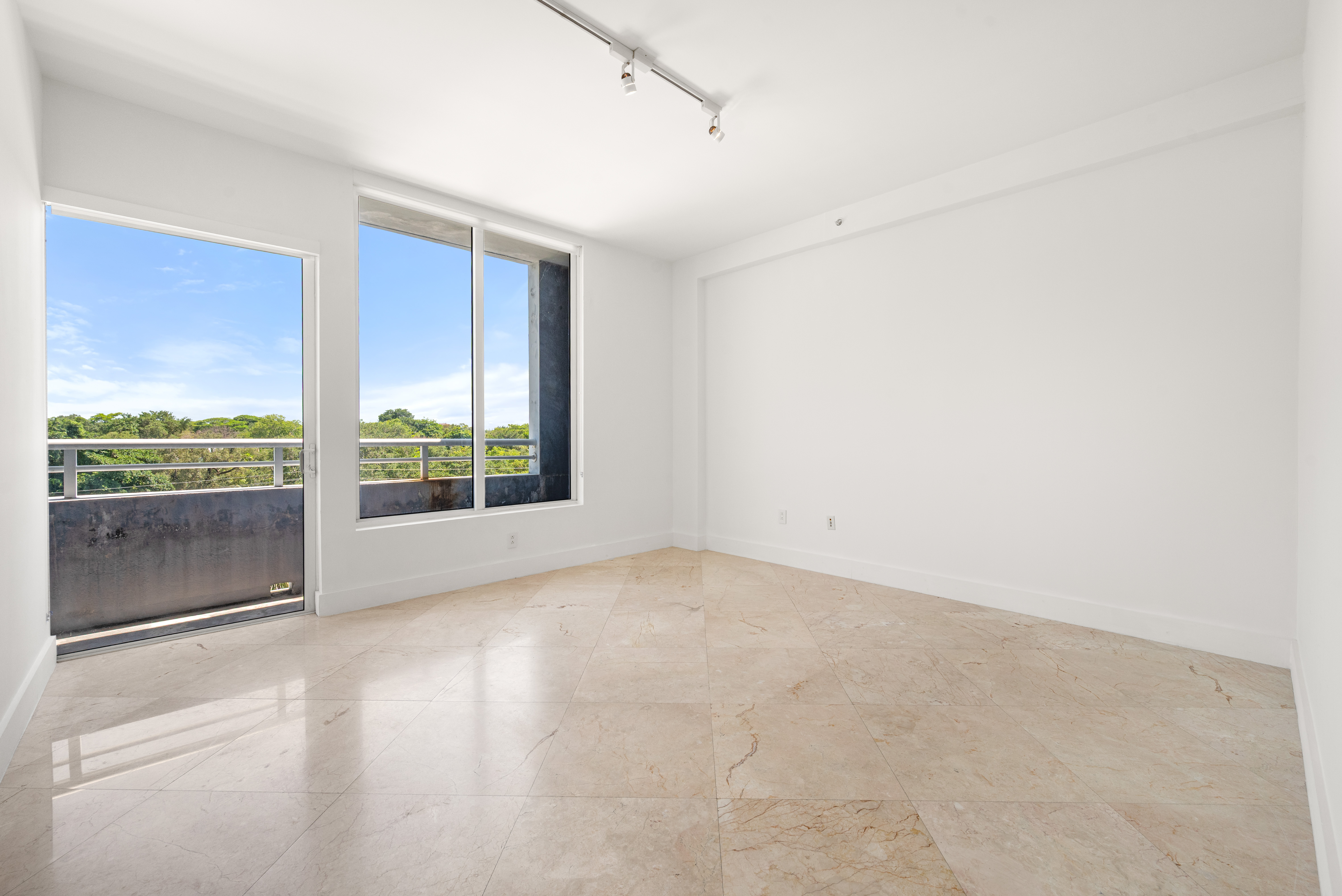  3250 Grand Ave, Miami, FL, 33133 - 物件實景