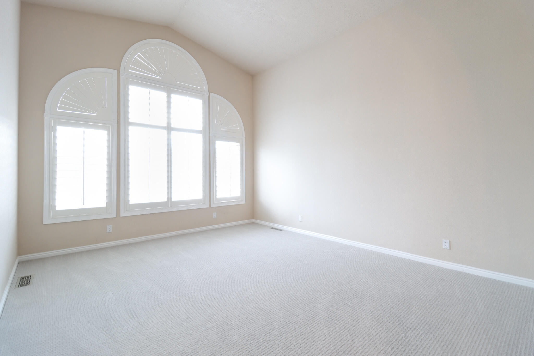 St George, Utah, 84790, United States, 6 Bedrooms Bedrooms, ,Residential,For Sale,1839961