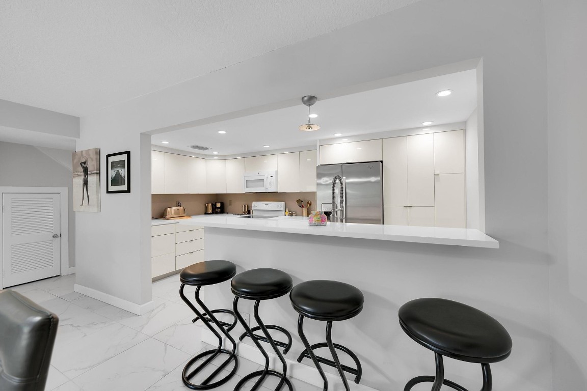 Fort Lauderdale, Florida, 33308, United States, 4 Bedrooms Bedrooms, ,3 BathroomsBathrooms,Residential,For Sale,1976571