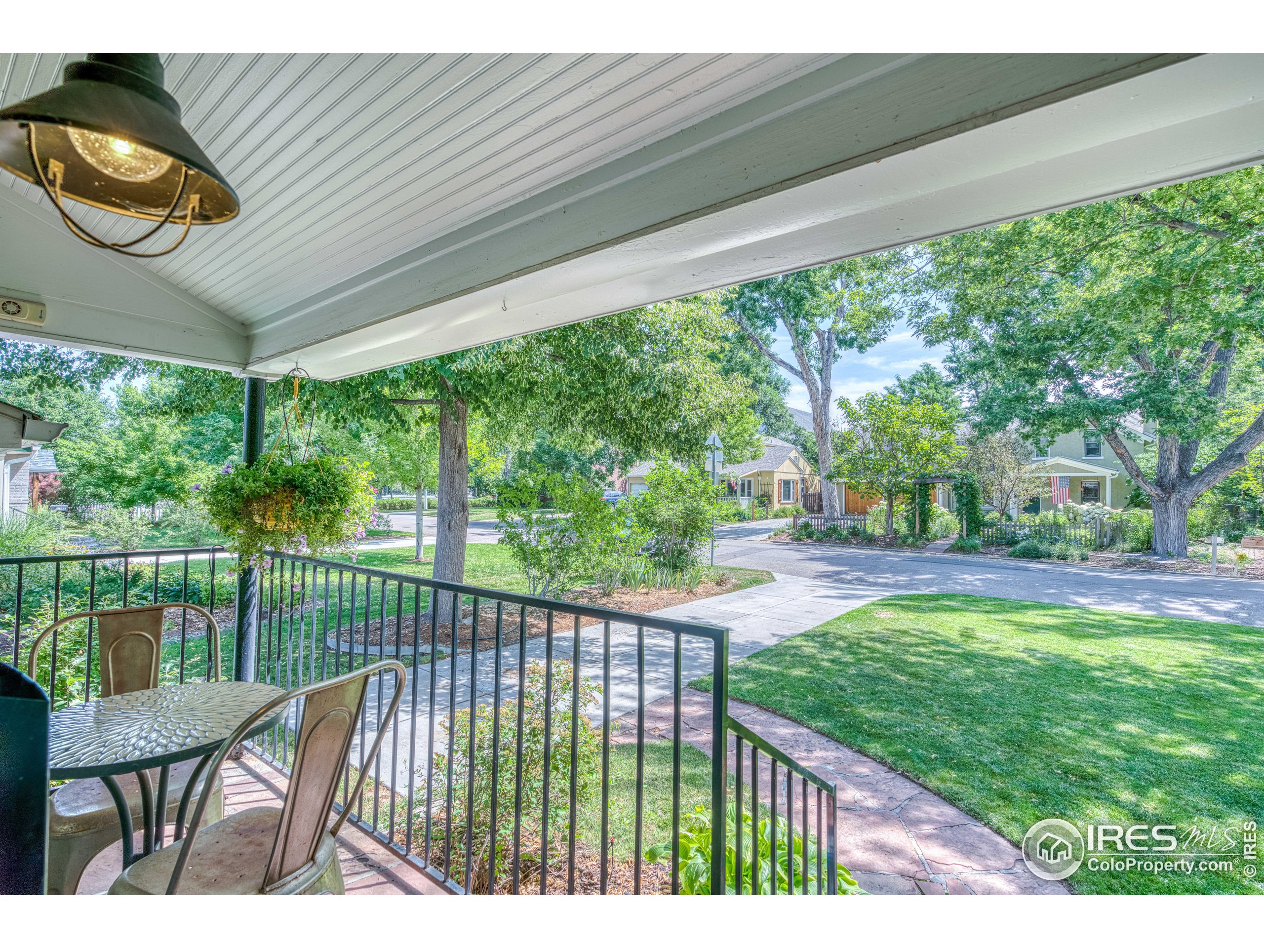 Denver, Colorado, 80220, United States, 4 Bedrooms Bedrooms, ,2 BathroomsBathrooms,Residential,For Sale,1901217