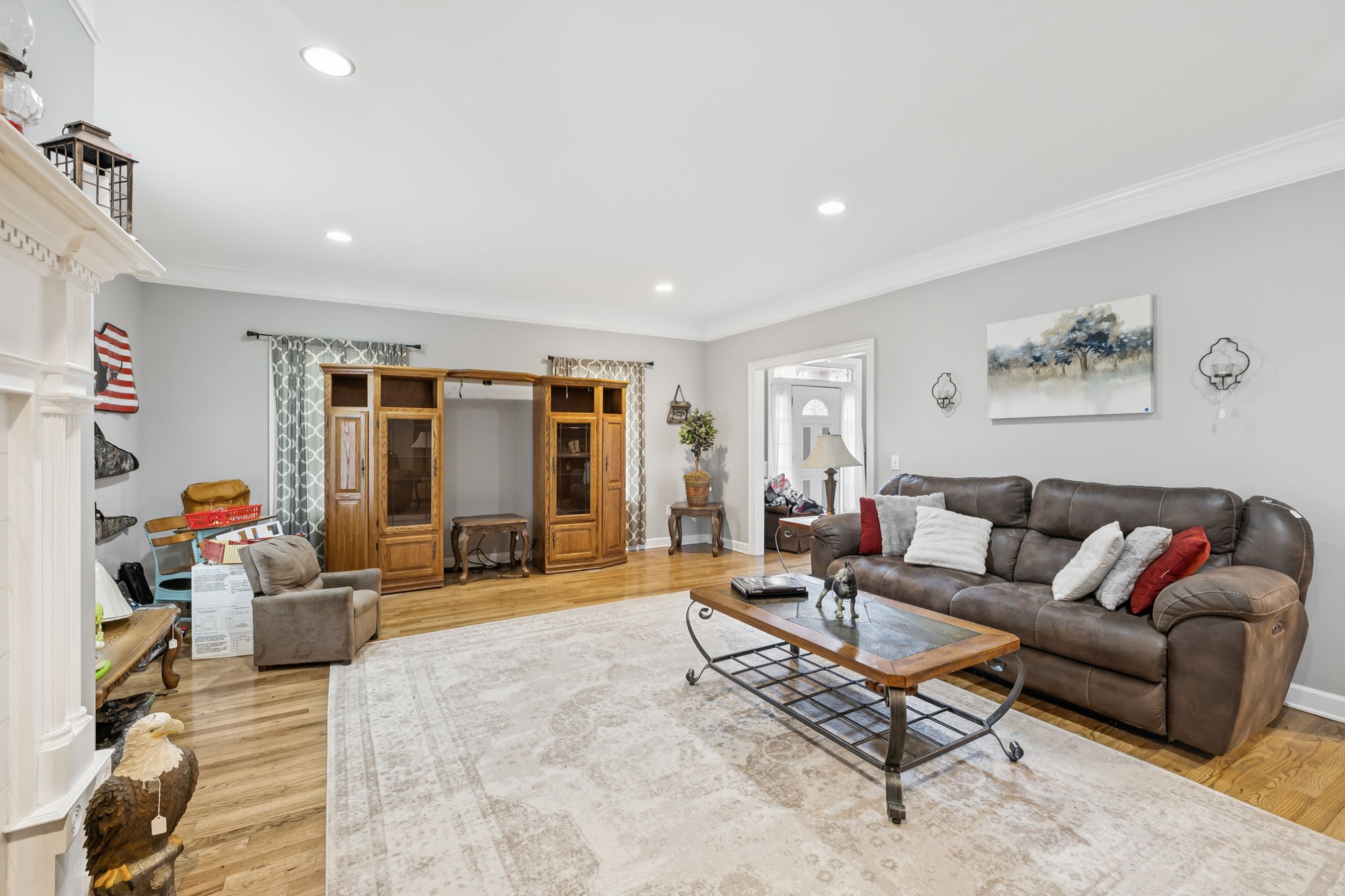 Lawrenceburg, Tennessee, 38464, United States, 5 Bedrooms Bedrooms, ,4 BathroomsBathrooms,Residential,For Sale,1967906