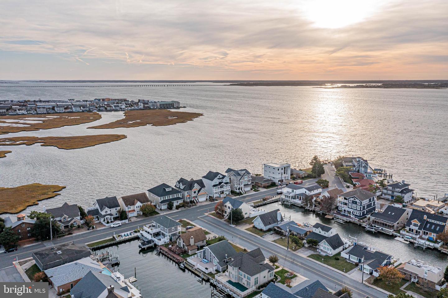 Ocean City, Maryland, 21842, United States, 2 Bedrooms Bedrooms, ,2 BathroomsBathrooms,Residential,For Sale,1989192