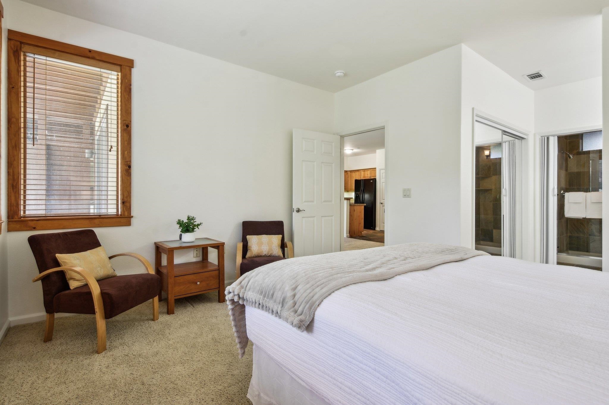 Truckee, California, 96161, United States, 2 Bedrooms Bedrooms, ,2 BathroomsBathrooms,Residential,For Sale,1838183