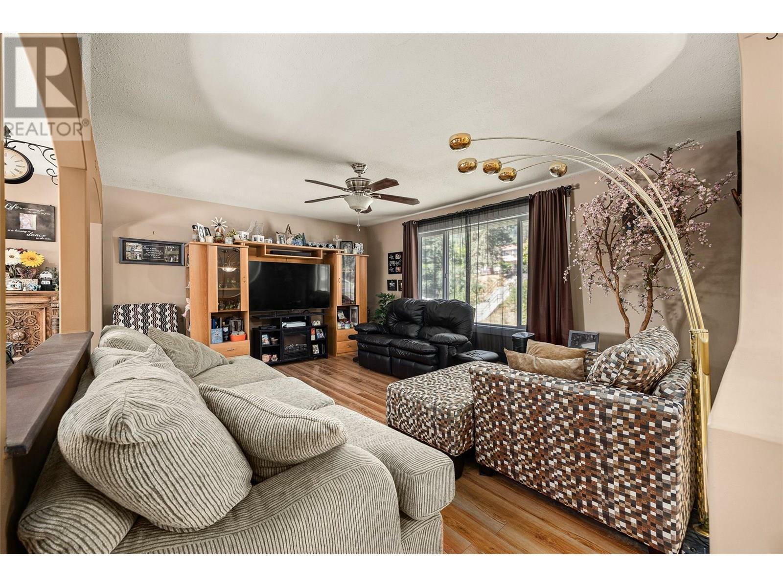 WEST KELOWNA, British Columbia, V4T 1B8, CA, 3 Bedrooms Bedrooms, ,2 BathroomsBathrooms,Residential,For Sale,1859691