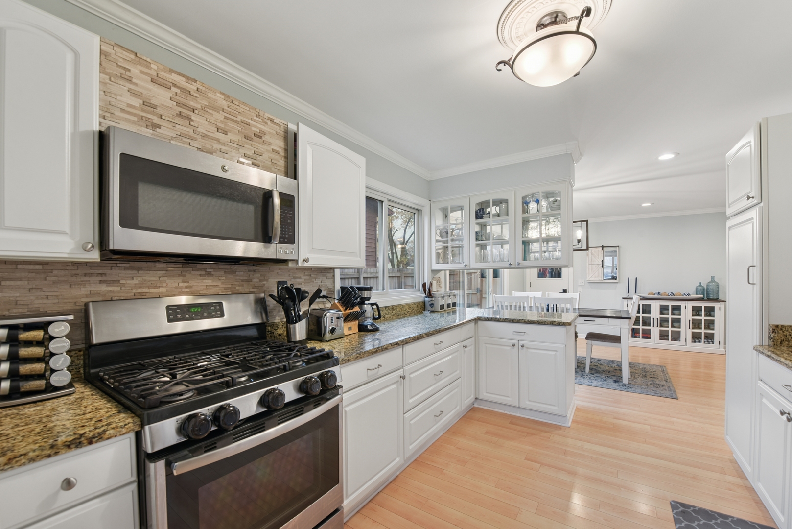 Bloomingdale, Illinois, 60108, United States, 4 Bedrooms Bedrooms, ,3 BathroomsBathrooms,Residential,For Sale,2000593