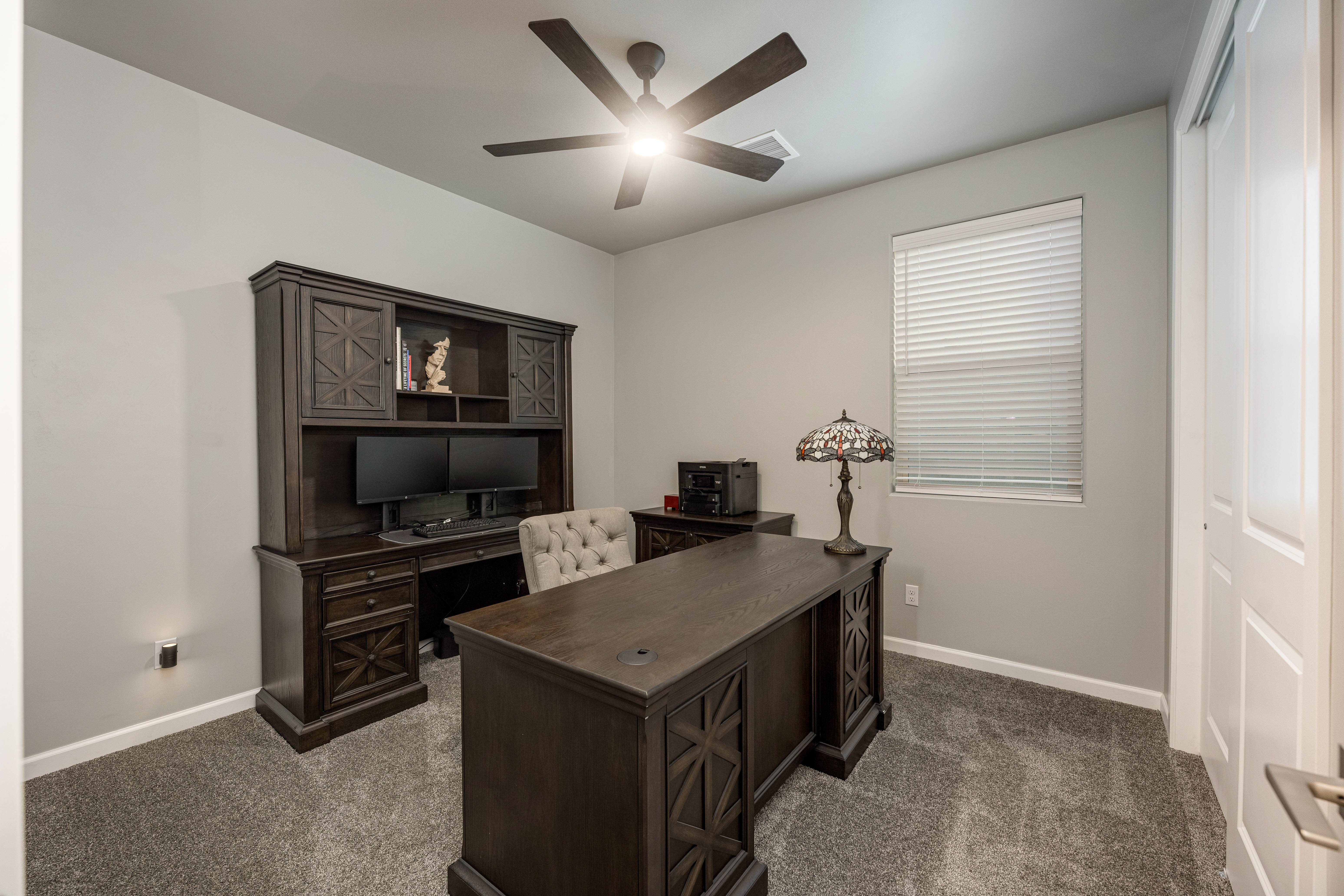 Las Cruces, New Mexico, 88011, United States, 5 Bedrooms Bedrooms, ,3 BathroomsBathrooms,Residential,For Sale,1983891