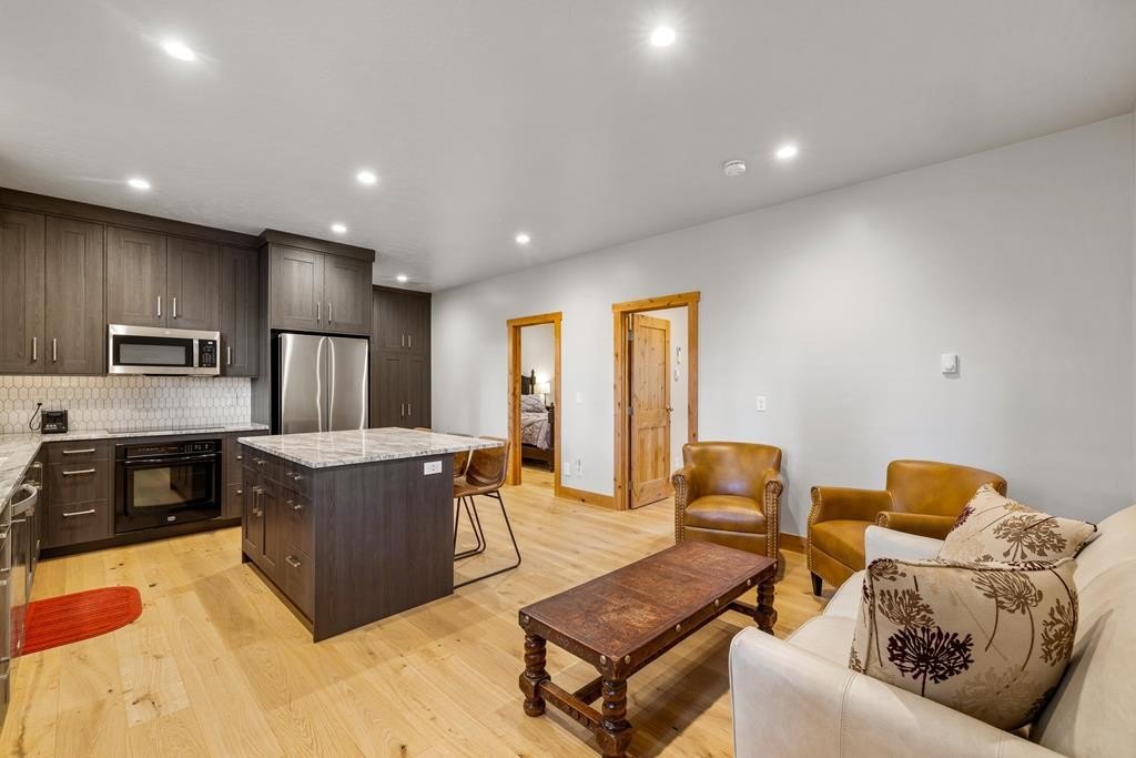 McCall, Idaho, 83638, United States, 8 Bedrooms Bedrooms, ,6 BathroomsBathrooms,Residential,For Sale,1974321