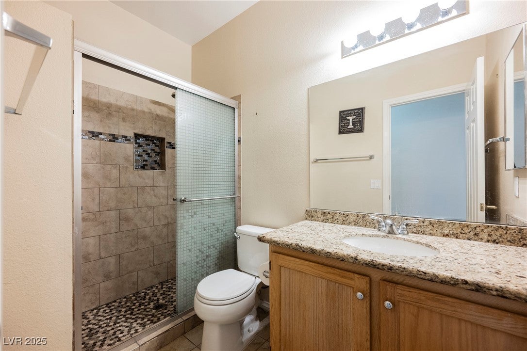 Henderson, Nevada, 89015, United States, 5 Bedrooms Bedrooms, ,2 BathroomsBathrooms,Residential,For Sale,1976773